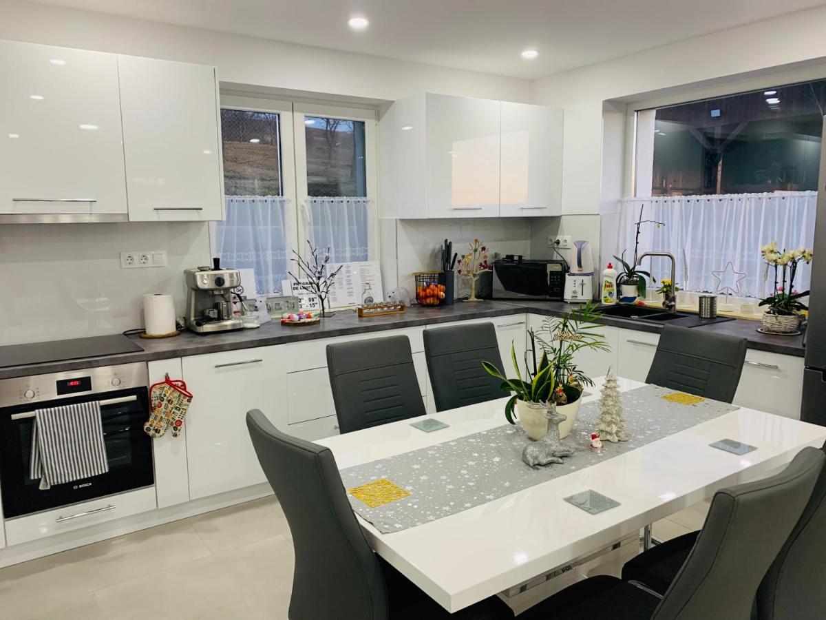 Вилла Viktoria House Одорхею-Секуйеск Экстерьер фото