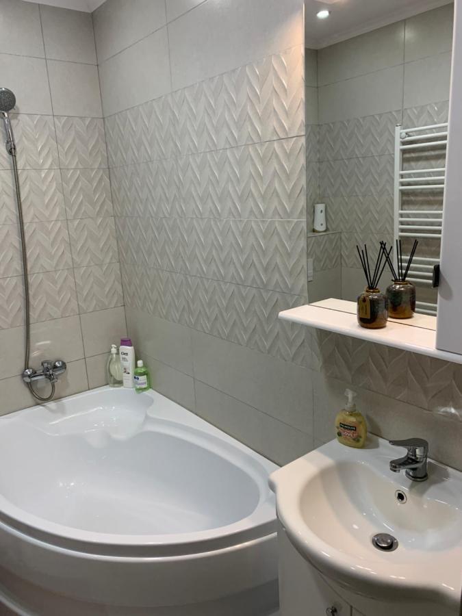 Вилла Viktoria House Одорхею-Секуйеск Экстерьер фото